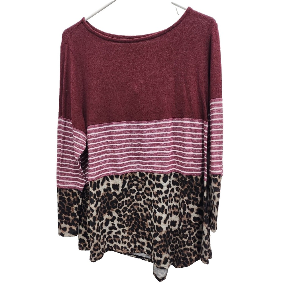 Emerald Womens BOHO Tunic Top Sz 1X Maroon Striped Animal Print Angled Hem Soft